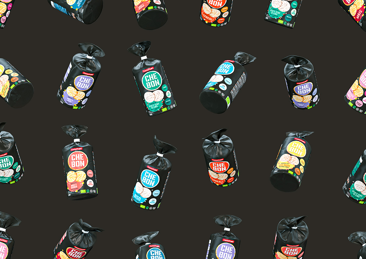 Pattern diagonale di confezioni Che Bon in busta nera con gusti assortiti, su sfondo nero